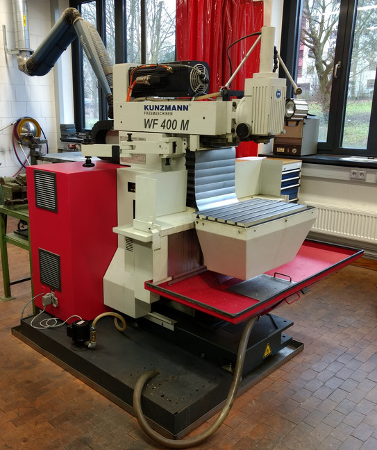 Fräsmaschine Kunzmann WF 400 M Das Bild zeigt eine Fräsmaschine der Firma Kunzmann.